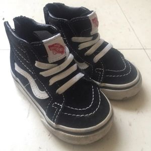 Vans shoes size 5